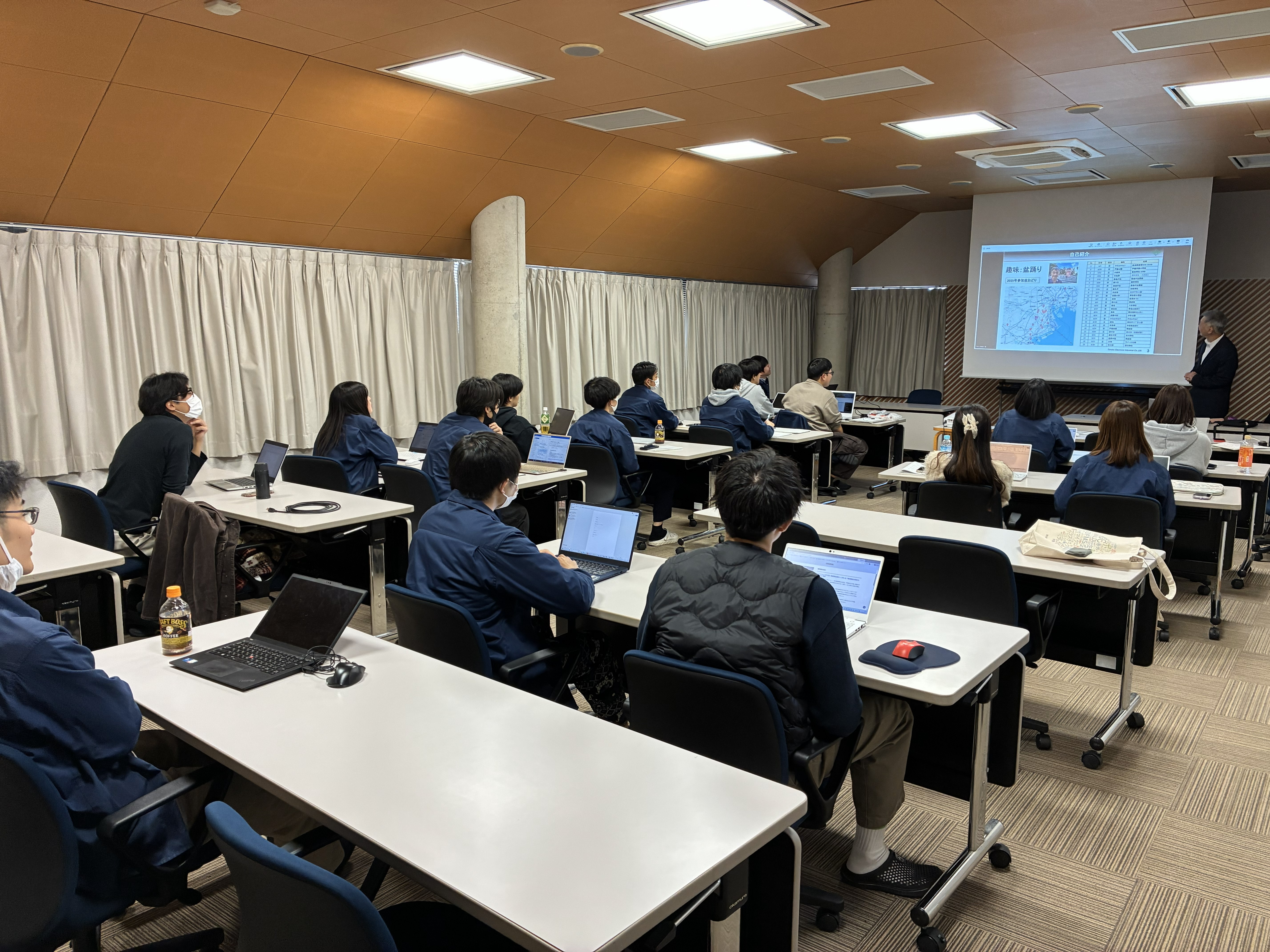 講演の様子 その1